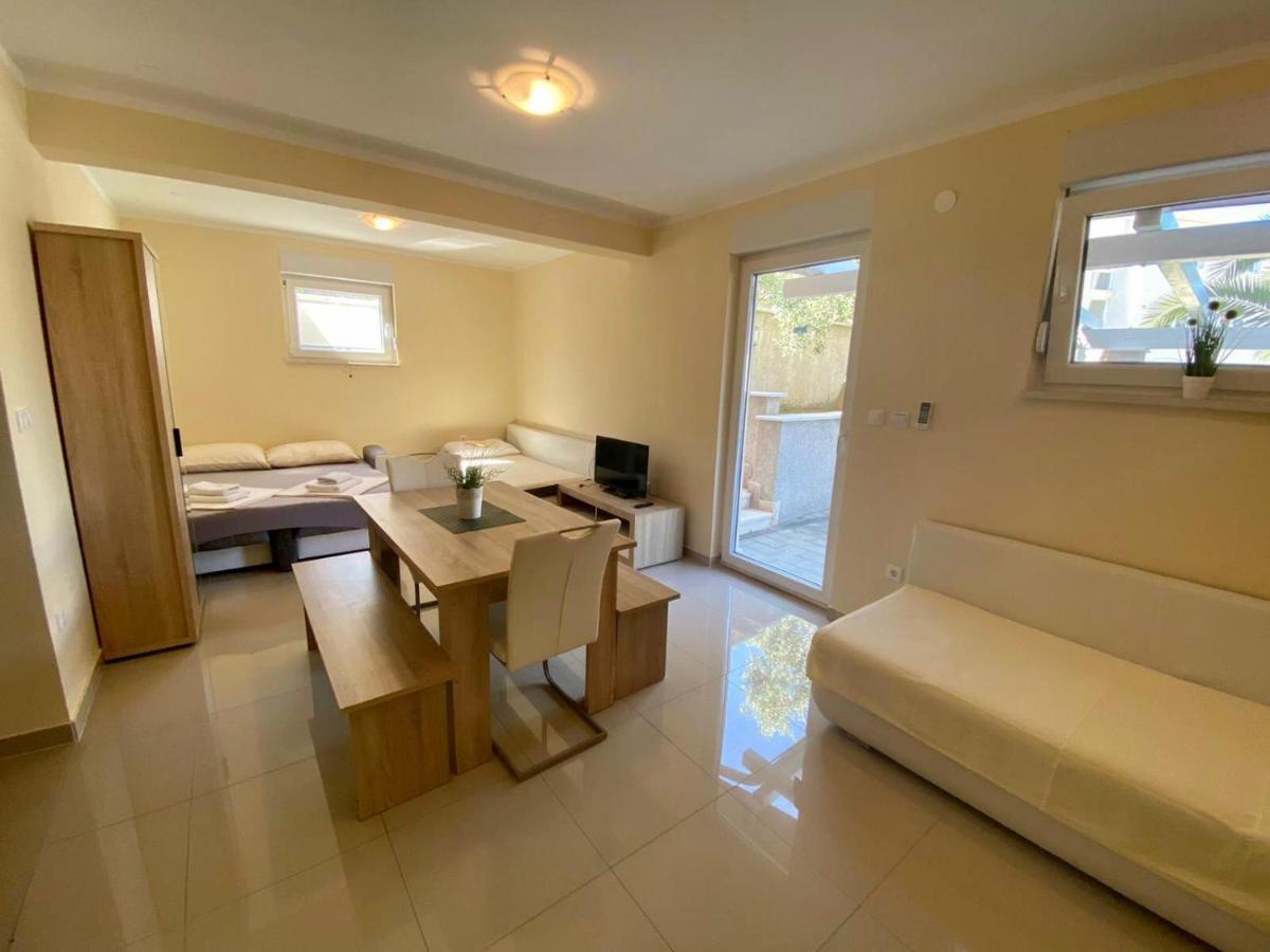 Atrium Novalja Apartment Ngoại thất bức ảnh