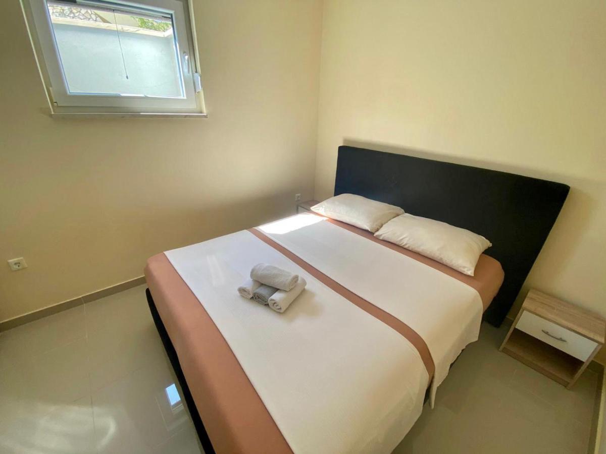 Atrium Novalja Apartment Ngoại thất bức ảnh