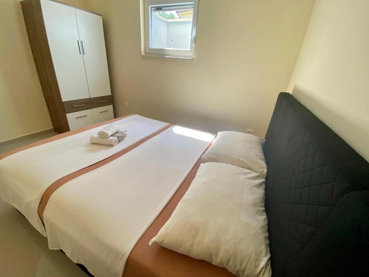 Atrium Novalja Apartment Ngoại thất bức ảnh