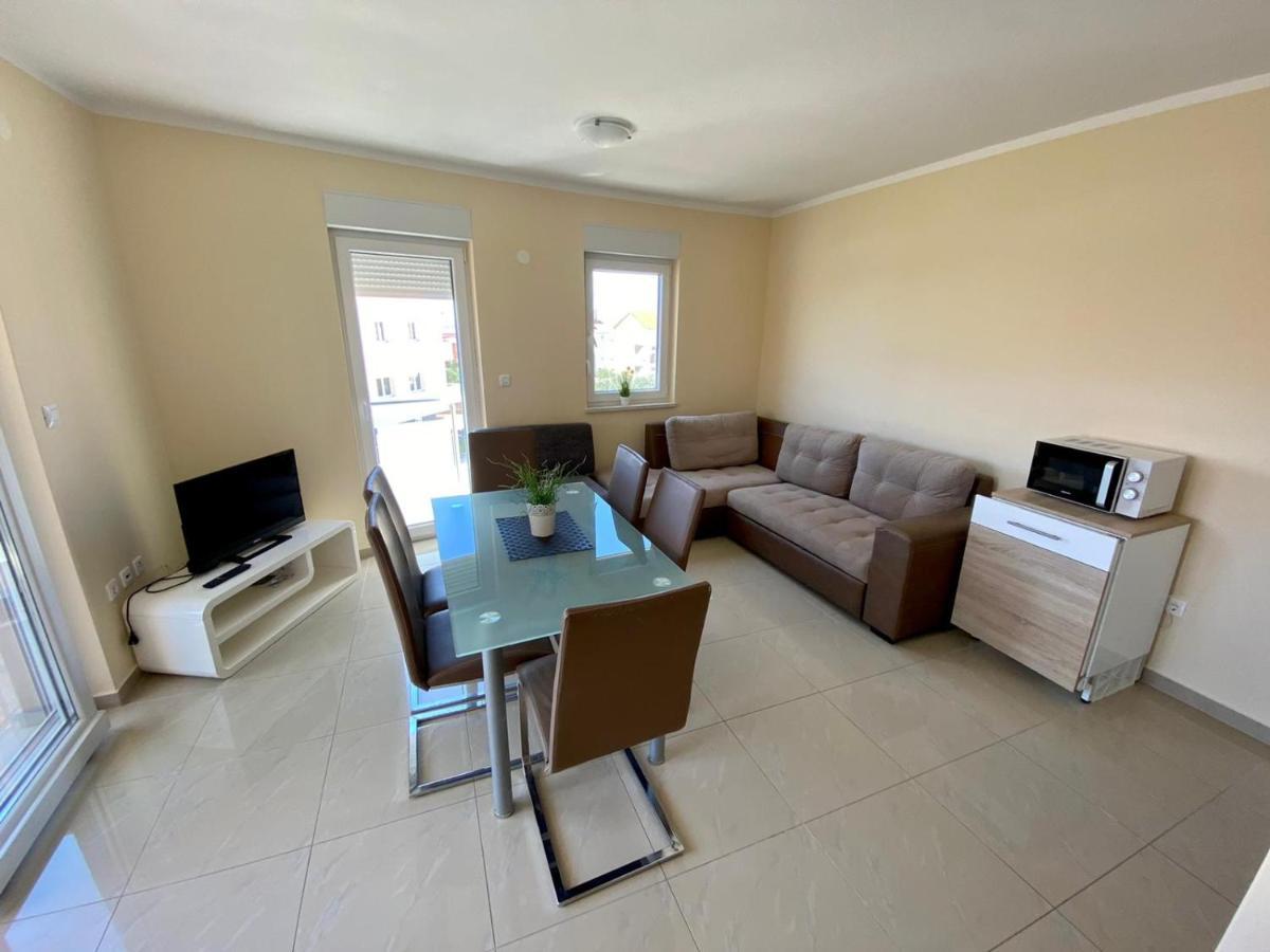 Atrium Novalja Apartment Ngoại thất bức ảnh