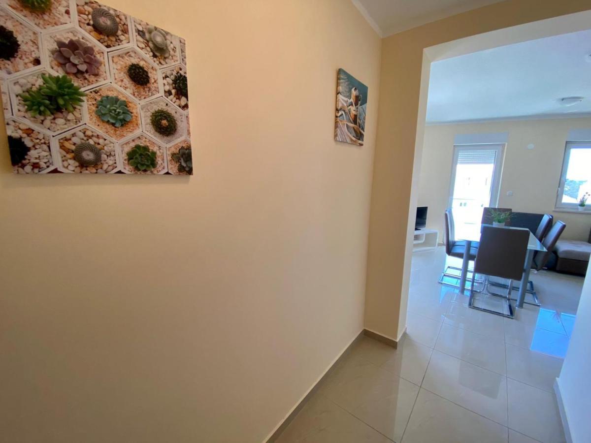Atrium Novalja Apartment Ngoại thất bức ảnh