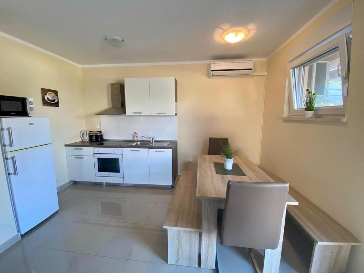 Atrium Novalja Apartment Ngoại thất bức ảnh