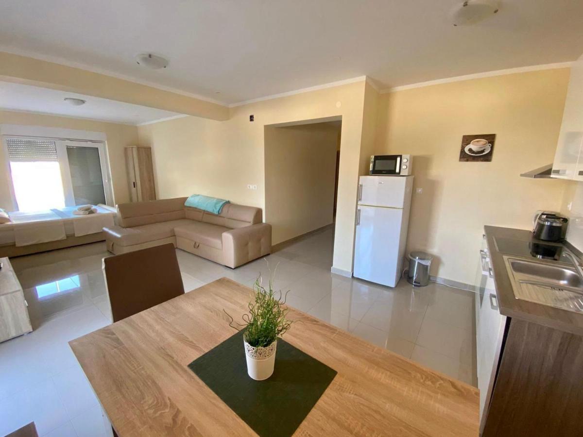 Atrium Novalja Apartment Ngoại thất bức ảnh
